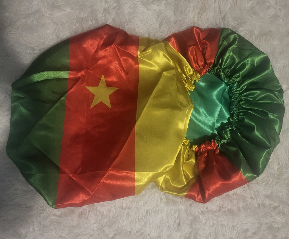 Cameroun - Bonnet Satin Drapeau