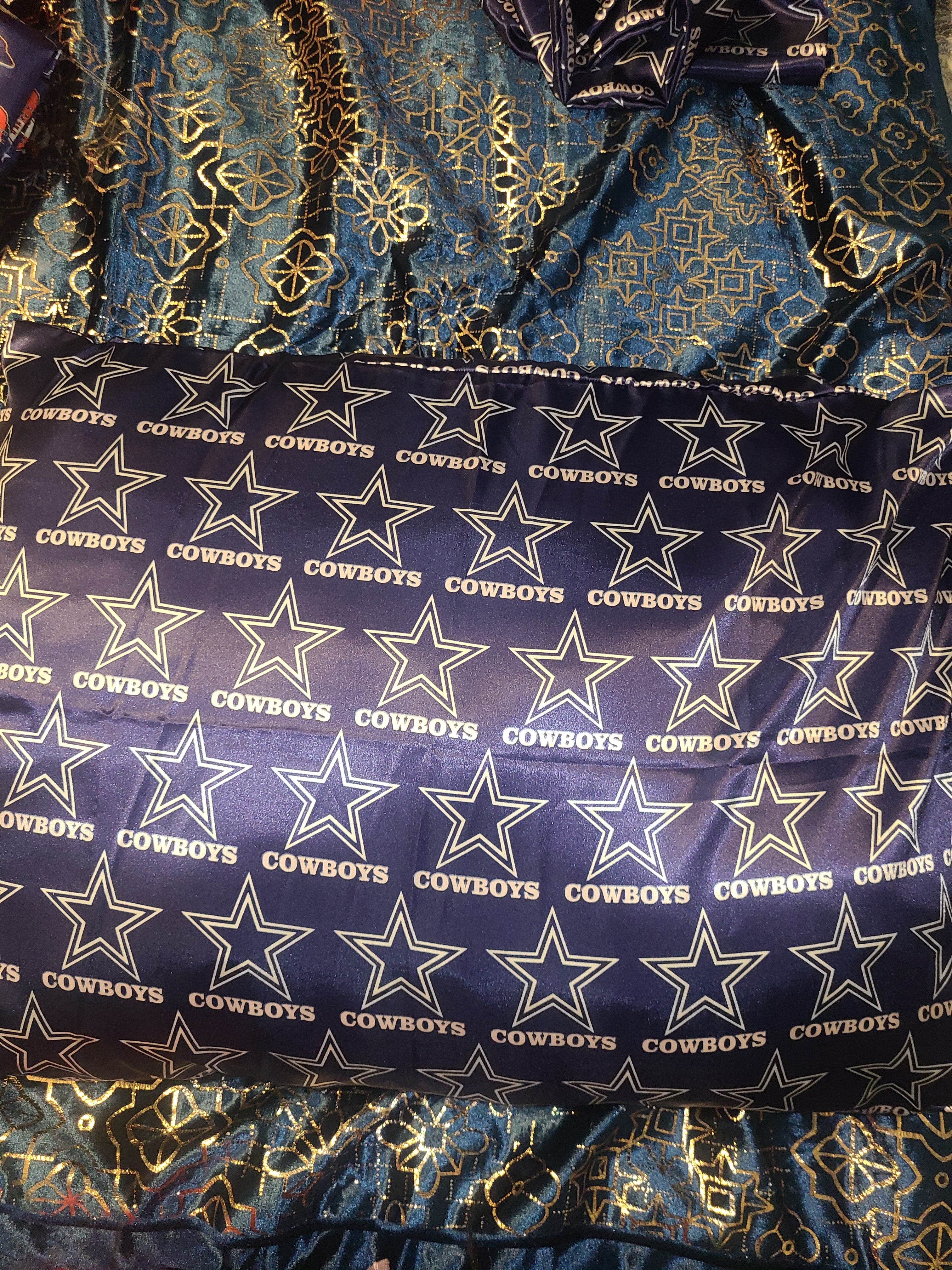 Dallas Cowboys Bonnet & Pillowcase Set